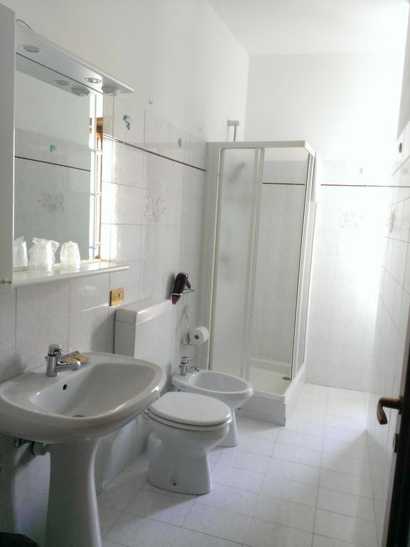 Hotel Rossobarolo Zimmer foto