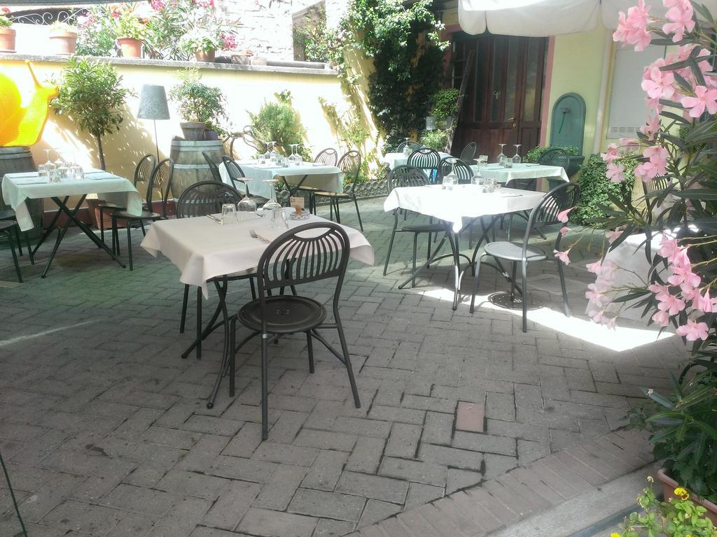 Hotel Rossobarolo Exterior foto